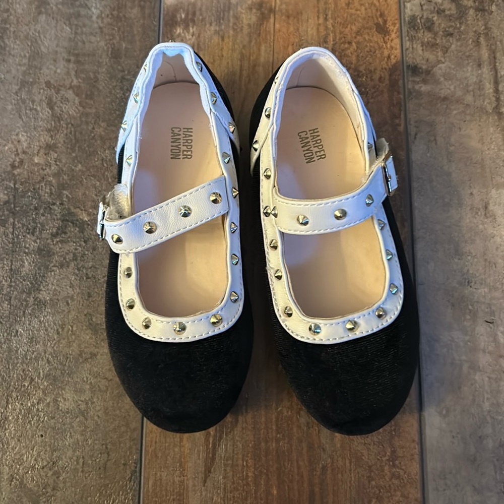Harper Canyon Baby Studded Flats